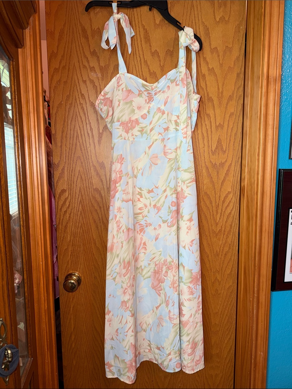 C+d+m collection - Floral Tie-Strap Maxi Dress in Pastel Blue and Pink